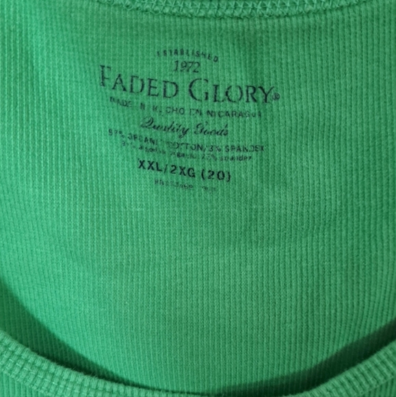 !Bundle! 5 Tank Tops - Picture 8 of 11